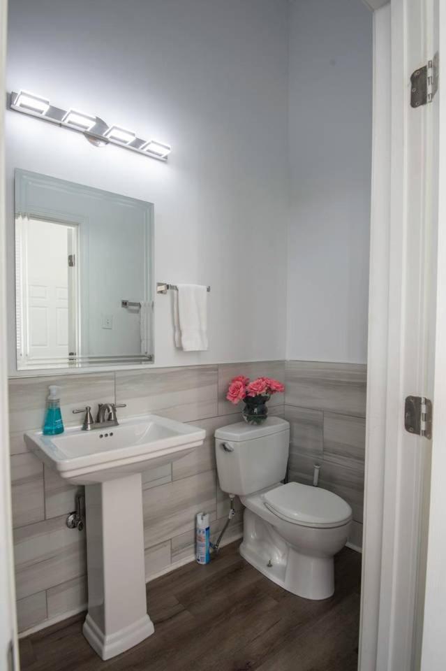 4 Bedroom - Sleeps 8! Best Location Next To Bourbon Street! New Orleans Exteriör bild